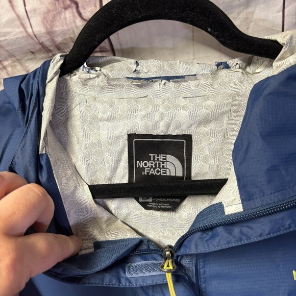 The North Face Shell Women's Blue and Green Zip Up Jacket Small - Picture 3 of 11